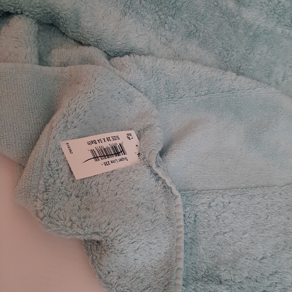 Abyss and Habidecor Super Line Bath Towel 28" x 54" Ice Blue - Picture 5 of 13